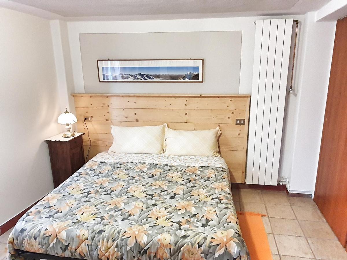 B&B Il Pettirosso Malonno エクステリア 写真