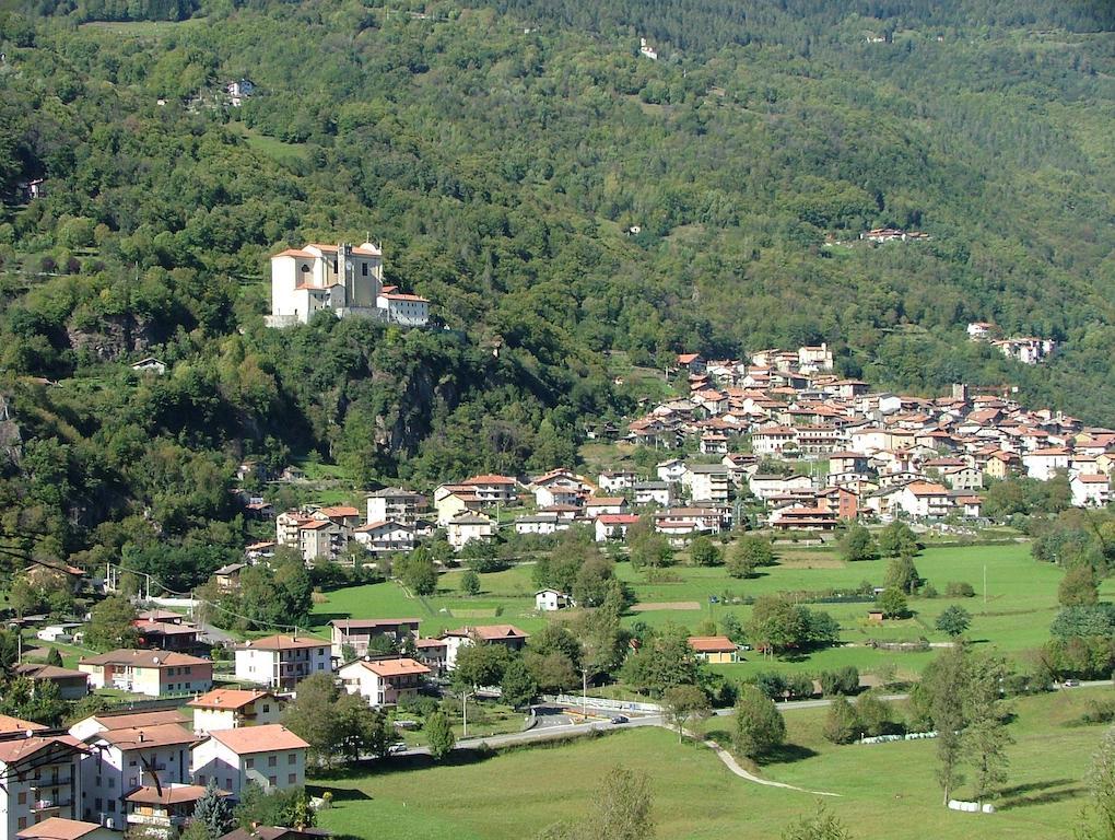 B&B Il Pettirosso Malonno エクステリア 写真