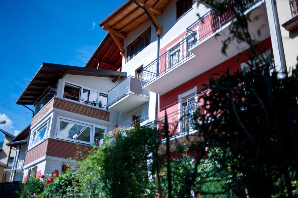 B&B Il Pettirosso Malonno エクステリア 写真
